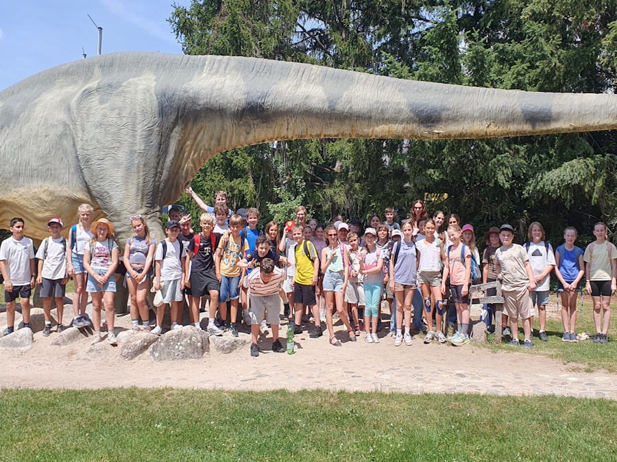 Auf Fossilienjagd im Urweltsteinbruch